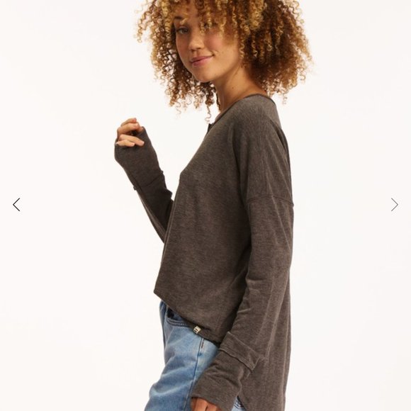 Excellent Condition - Billabong Any Day Henley - Picture 3 of 6